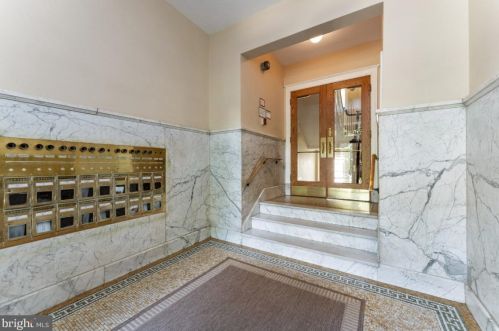 1657 31st St, Washington DC  20007-2967 exterior