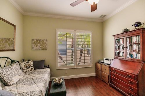 232 Glen Eagle Cir, Naples FL 34104-5715 exterior