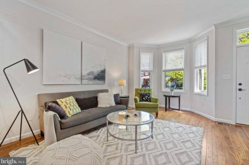 624 5th St, Washington, DC 20001-2610