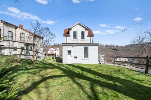 101 Flora St, Pittsburgh, PA 15212-1536