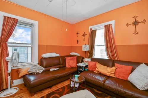 91 Southgate St, Worcester MA 01603-2846 exterior