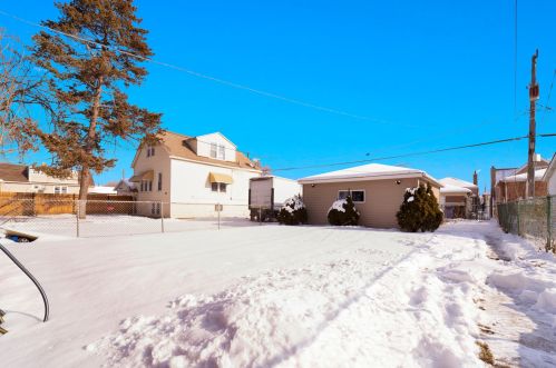 4553 Harding Ave, Chicago IL 60625-6311 exterior