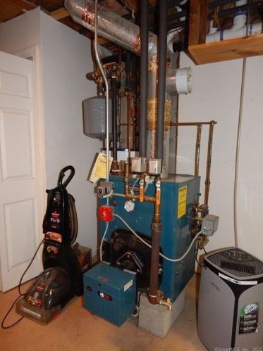 436 Babcock Hl Rd, Exeter CT 06249-1301 exterior