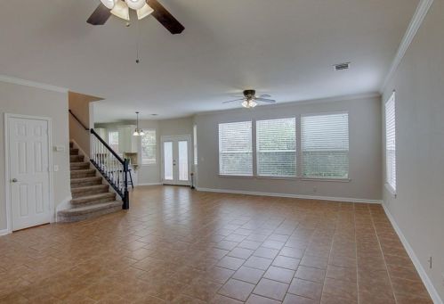 3953 Canyon Glen Cir, Austin, TX 78732-2179