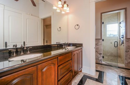 5450 Honea Egypt Rd, Montgomery TX 77316-9483 exterior