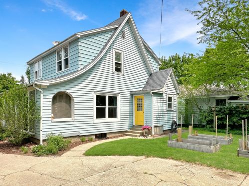 878 Aberdeen St, Grand Rapids MI 49505-3814 exterior