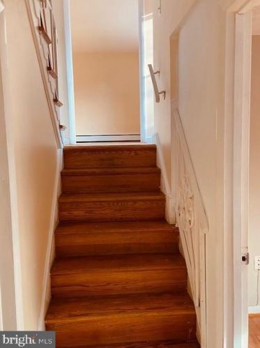 900 Malibu Dr, Silver Spring MD  20901-3650 exterior