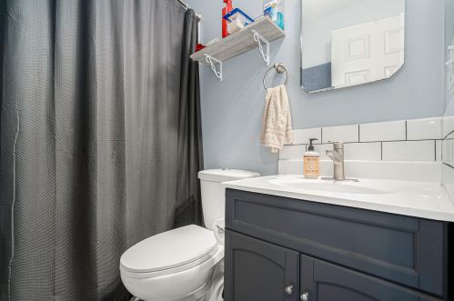 4762 Norfolk Cir, Kalamazoo MI  49024-3828 exterior