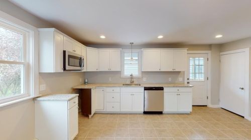 216 Farm St, Woonsocket RI  02895-1169 exterior