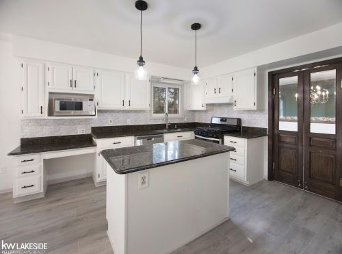 2681 Powderhorn Rdg Rd, Rochester MI 48309-1339 exterior