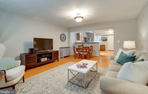 5262 Maris Ave, Alexandria VA exterior