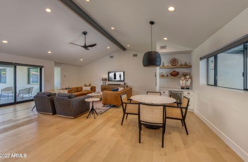 3413 45th St, Phoenix AZ  85018-6028 exterior