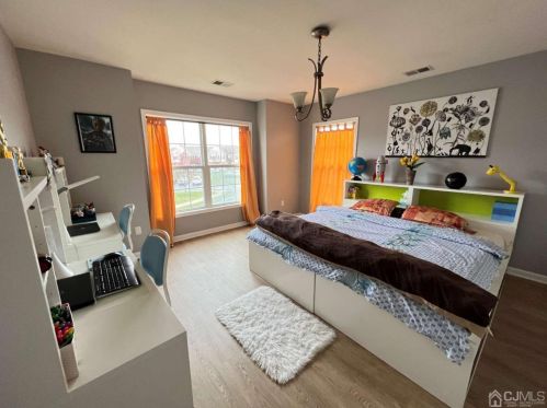 9 Edward Stec Blvd, Edison NJ 08837-7005 exterior