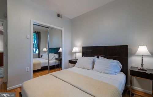 1512 10th St, Washington DC  20001-3227 exterior