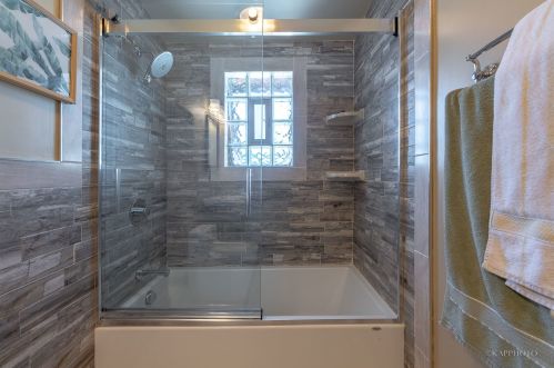 4826 Long Ave, Chicago IL 60641-3220 exterior