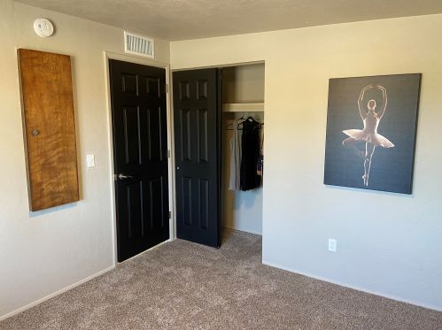 8542 Calle Bolivar, Tucson AZ  85715-5409 exterior