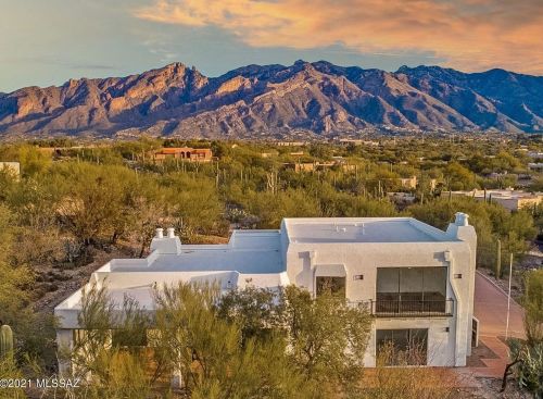 4831 Calle Bujia, Tucson AZ 85718-5218 exterior