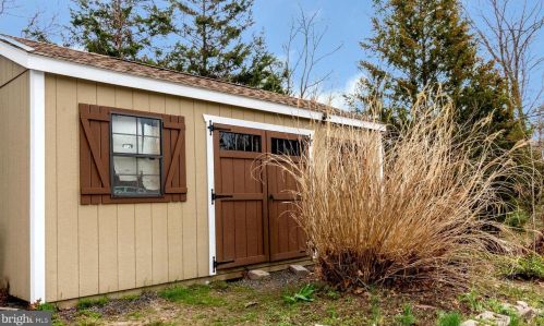 45 Locker St, Berkeley Township, NJ 08721-1244