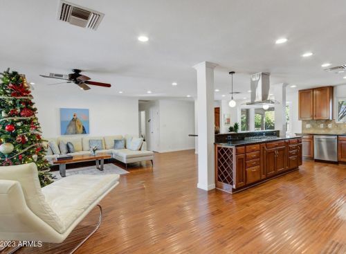 5823 23rd St, Phoenix AZ  85016-2708 exterior