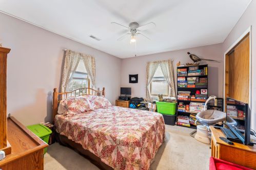 4645 68th St, Milwaukee WI  53220-3917 exterior