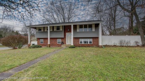 49 Birch Dr, Jackson Twp, NJ 08527-1325