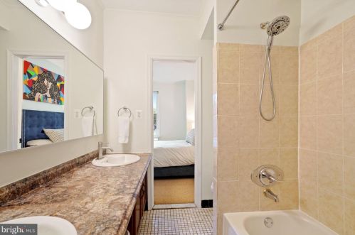 1526 Gales St, Washington DC 20002-4521 exterior