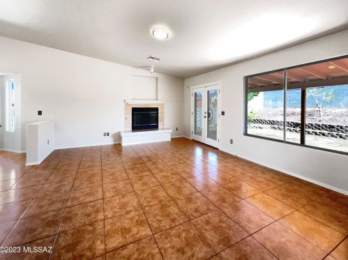 10195 Rainbow Meadow Dr, Tucson AZ  85747-5504 exterior