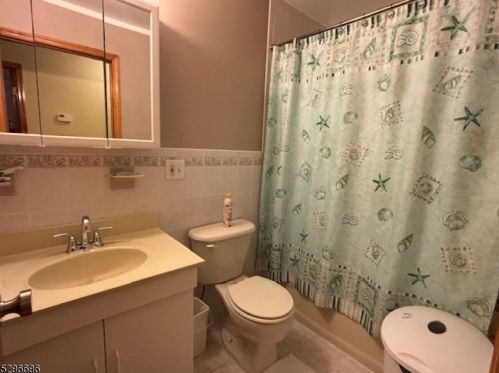 88 Rome St, Newark NJ 07105-3406 exterior