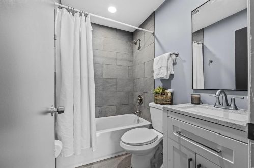 9928 Westwise Ct, Saint Louis MO 63114-1324 exterior