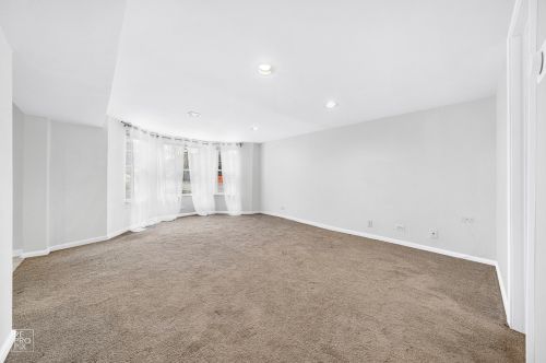 3414 Damen Ave, Chicago IL 60608-6835 exterior