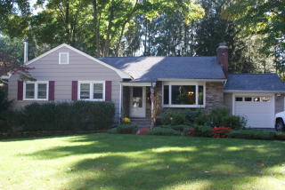 7 Woodland Ct, Kinnelon NJ  07405-2919 exterior