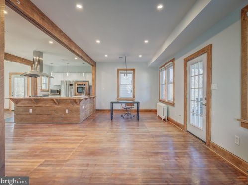 1805 Kearny St, Washington DC  20018-2435 exterior