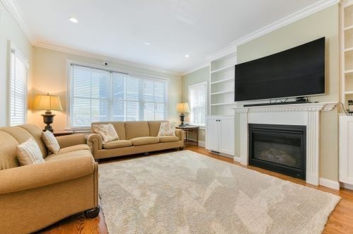 30 Middle St, Boston MA exterior