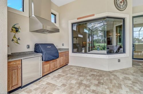 12122 Wicklow Ln, Naples FL 34120-4396 exterior