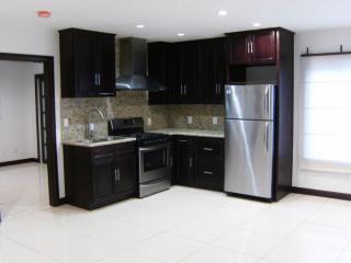 11633 Idaho Ave, Los Angeles CA  90025-2990 exterior