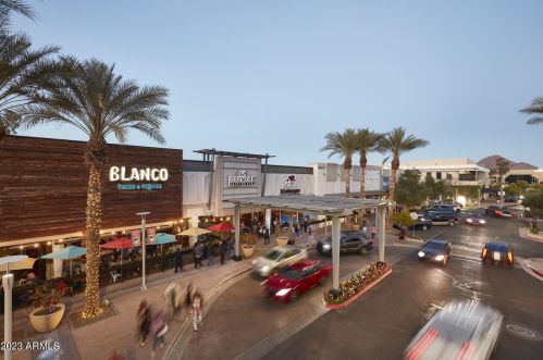 3200 39th St, Phoenix AZ  85018-6463 exterior