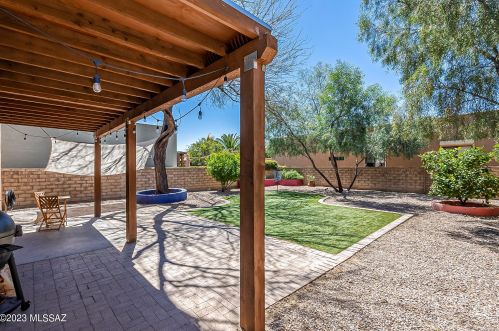 3121 Placita Agua Caliente, Tucson AZ  85712-1251 exterior
