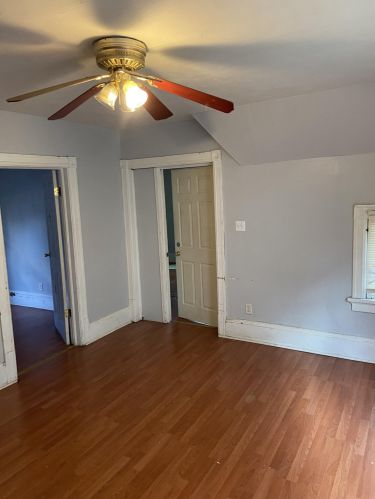 207 36th St, Milwaukee, WI 53208-4110