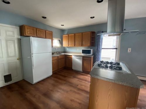 13 Franklin St, Wallingford CT 06492-4115 exterior