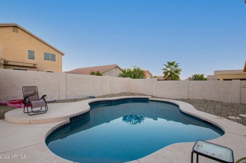 1004 Amberwood Dr, Phoenix AZ  85048-1937 exterior