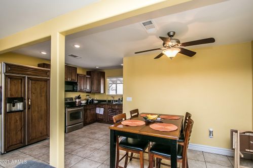 430 42nd St, Phoenix AZ 85032-1403 exterior