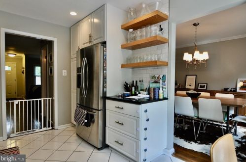 7523 Heatherton Ln, Rockville MD  20854-3232 exterior