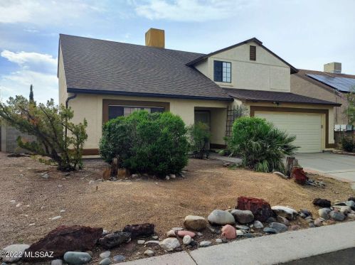 5091 Nighthawk Way, Tucson, AZ 85742-9499