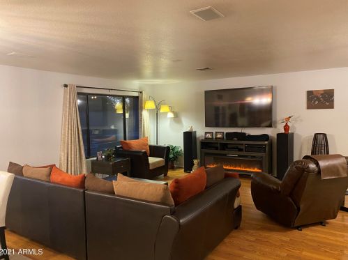 22814 30 Ave, Phoenix AZ 85017-3423 exterior