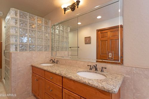 401 Mcnair St, Chandler AZ 85225-1826 exterior