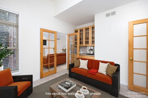 301 Fairways Ln, Lyndon Twp MI 48118-2130 exterior