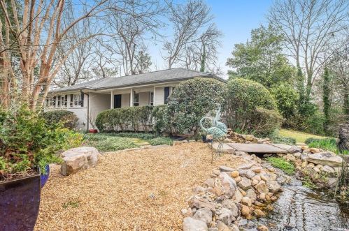 2409 Melinda Ct, Atlanta GA 30345 exterior