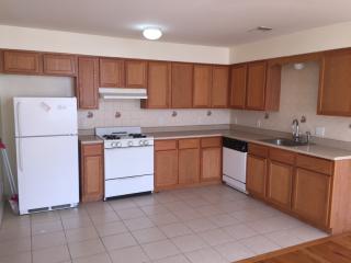 512 Union Ave, Irvington NJ  07111-2863 exterior