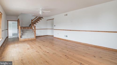 345 Pine Grove Rd, Hanover PA  17331-7702 exterior