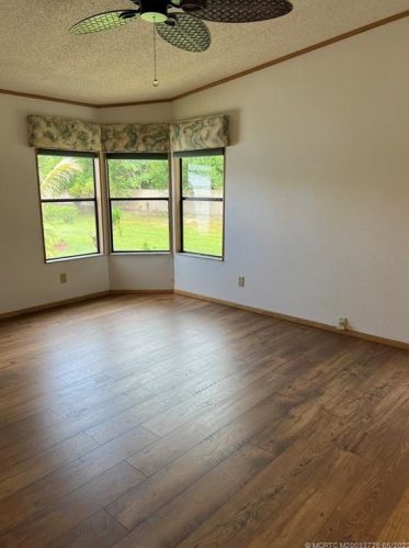 470 Natalie Dr, Fort Pierce FL 34952-7952 exterior